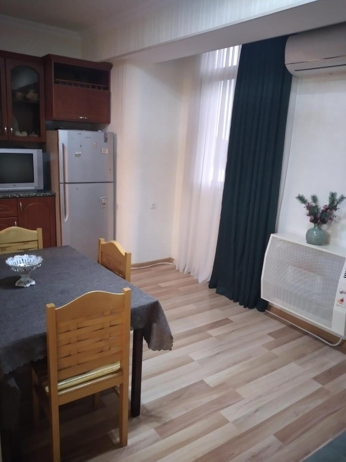 Izi'S Cozy Apartment Kutaisi Esterno foto